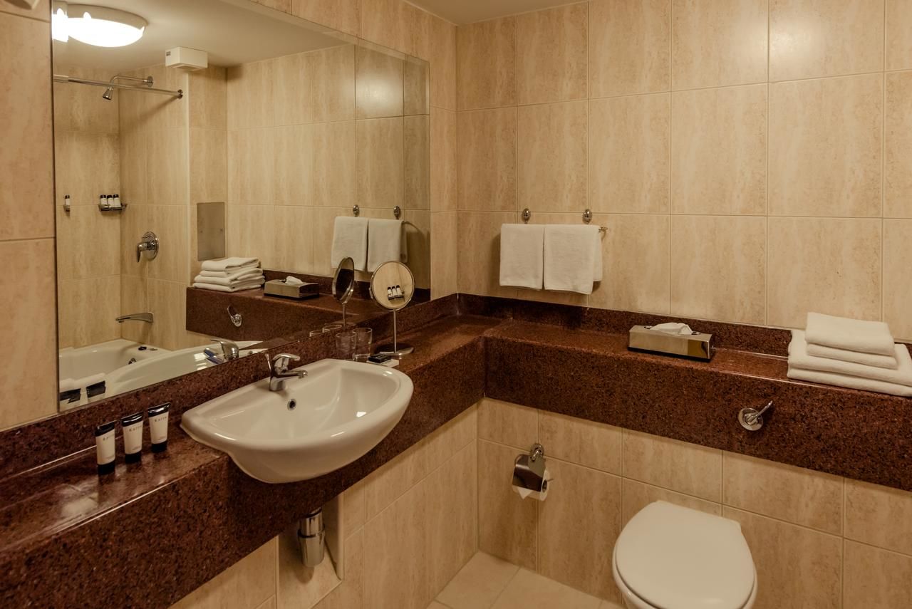 Отель Rochestown Lodge Hotel & Spa Дун-Лэаре-24